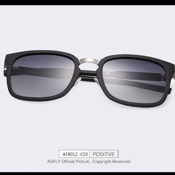 Men's Sunglasses - Picture 2 of 2